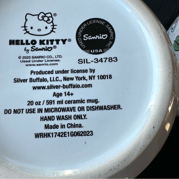 *CLEARANCE* Hello Kitty glitter pumpkin spice fall coffee cup mug set of two - Picture 6 of 6